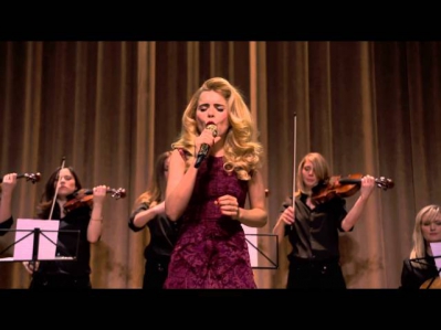 'Only Love Can Hurt Like This' (Live for Burberry) - Paloma Faith