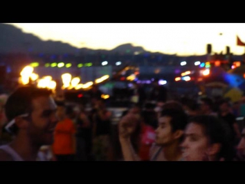 Mat Zo feat. Linnea Schossow - The Sky (Club Mix) - EDC Las Vegas 2012